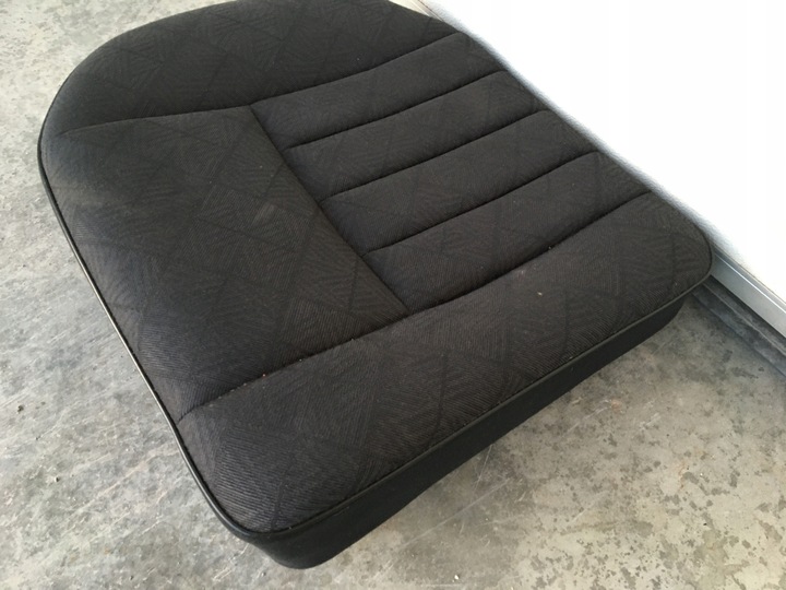 фото №5, Задня диван сидіння чорні mercedes w124 універсал s124