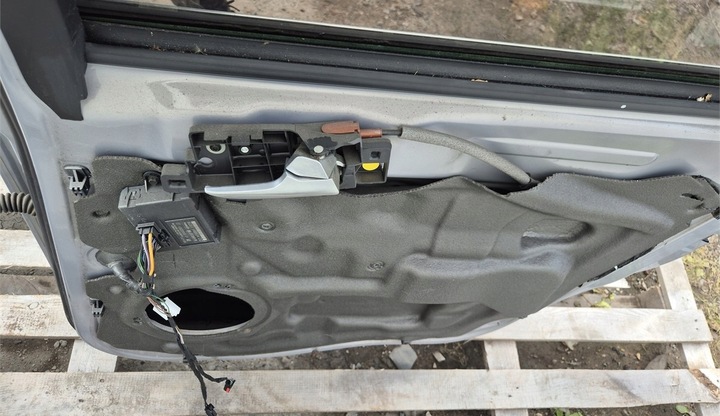 фото №8, Ford mondeo mk4 универсал 07-14 дверь правые зад ba