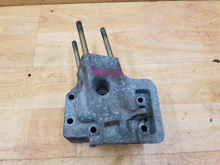 фото №1, Лапи крепление двигателя fiat stilo 1.4 16v