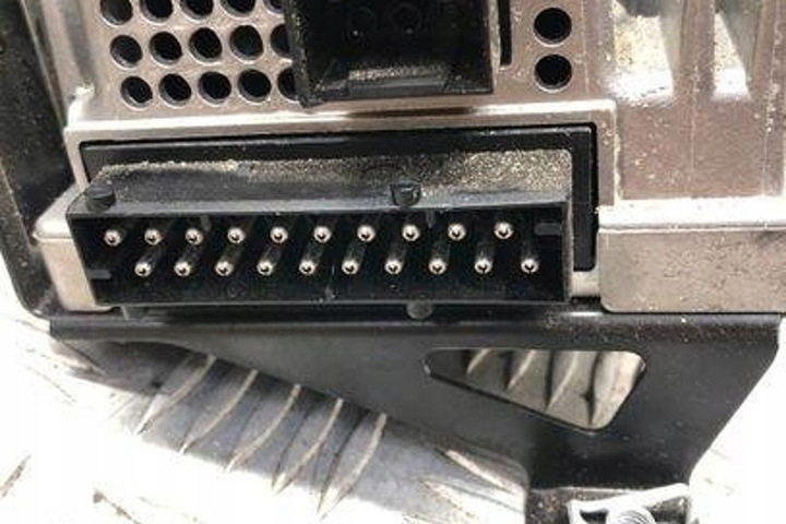 фото №16, Систем nagłośnienia bmw 7 f01, f02 9151965 3.0l дизель 180kw 2010