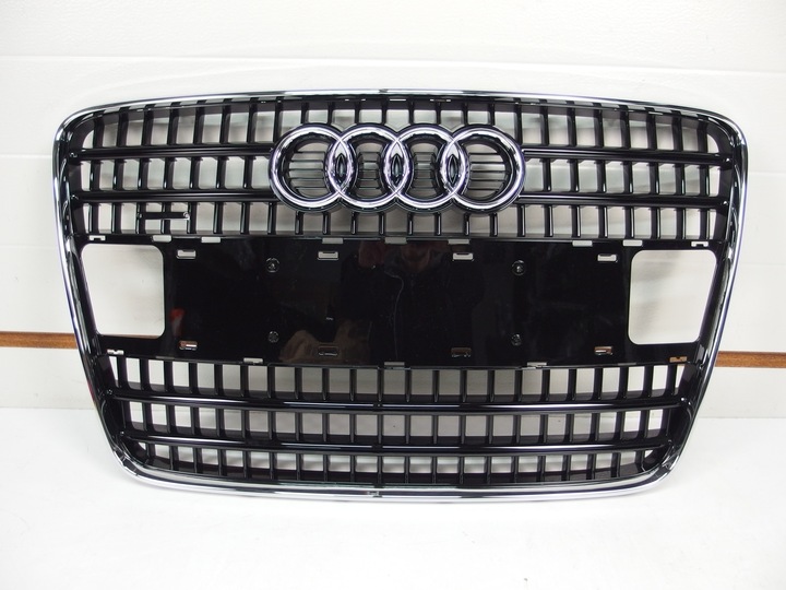 фото №1, Решётка радиатора решётка audi q7 4l0