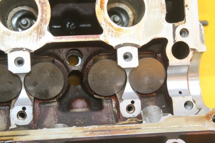 фото №7, Головка audi a4 b6 b7 vw passat b5 2.0 b alt 06b103373am 06b103127p