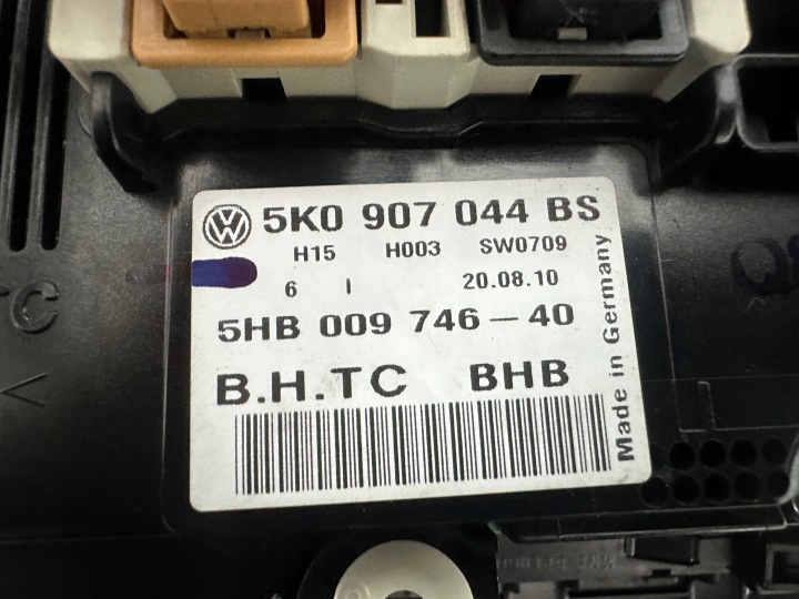 фото №7, Vw golf vi панель климат-контроля рамка 5k0907044bs