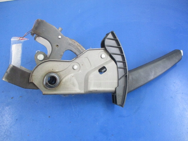 фото №4, Kia ceed i рычаг тормоза ручного ручной