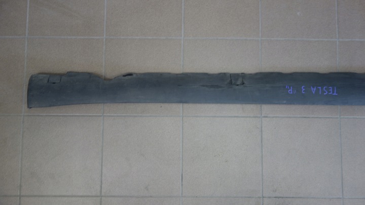 фото №2, Tesla 3 iii 17-23 планка пороговая правая порог