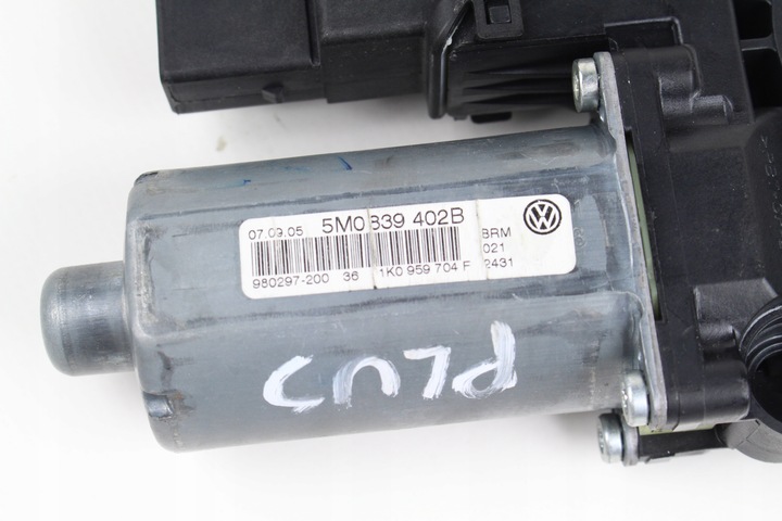 фото №8, Двигунчик скла правий зад vw golf plus 5m0839402b