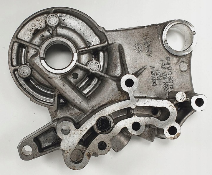 фото №1, Корпус розподільний вал vw passat cc golf vi 2.0 tfsi