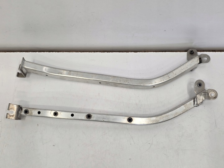 фото №8, Кріплення візка лівий + правий evoque ii l551 k8d2-6e031-bd k8d2-6e031-ad