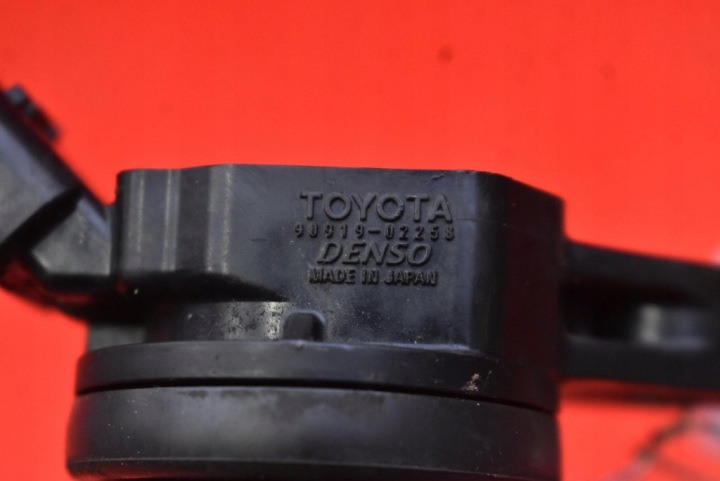 фото №8, Котушка запалювання 90919-02258 toyota prius iii xw30 1.8 гібрид 99 km 09-11