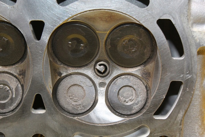 фото №14, Головка toyota yaris ii auris 1.8 vvti 2zr-sp12