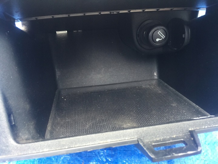 фото №2, Jeep grand cherokee wk2 12 13 dekor na туннель бардачок з панели