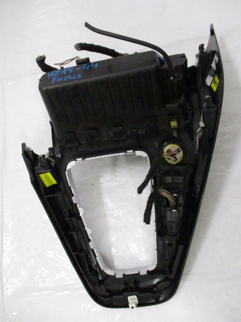 фото №14, Ford focus mk3 рестайлинг панель средний кондиционера