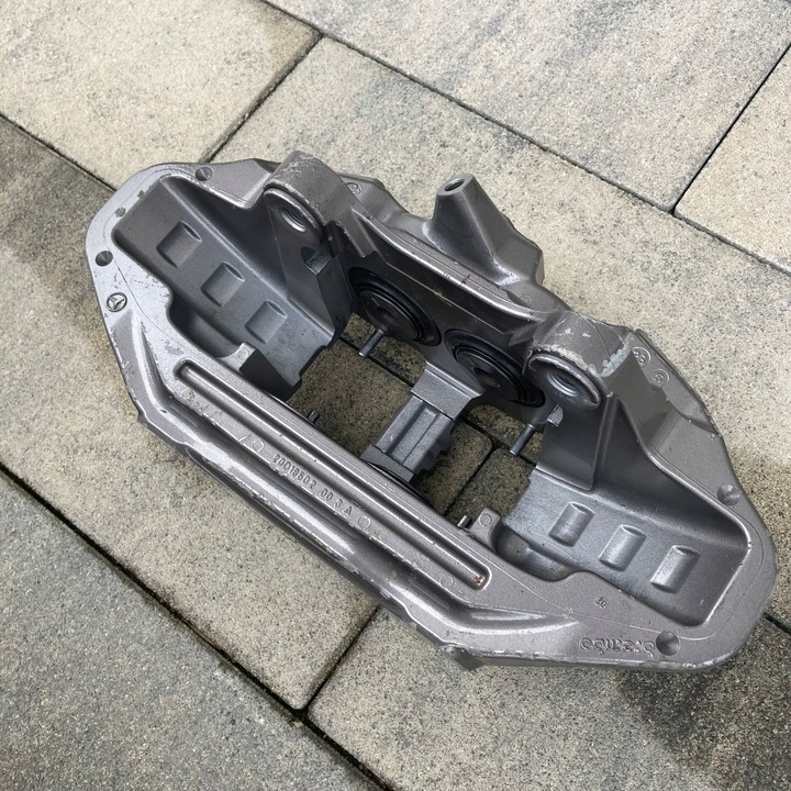 фото №11, Mercedes w223 s-klasa супорт гальмівний лівий перед 390x36 brembo