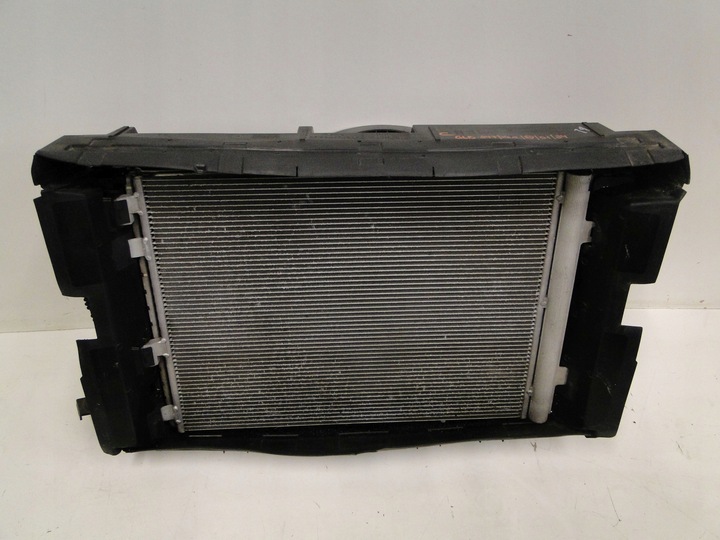 фото №11, Mercedes glb 247 x247 pas переднее радиатор комплект 200d