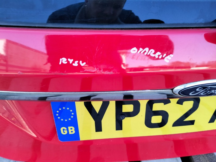 фото №7, Крышка багажника ford fiesta mk7 vii годы 2008-2012 красная 3d 3 дверь