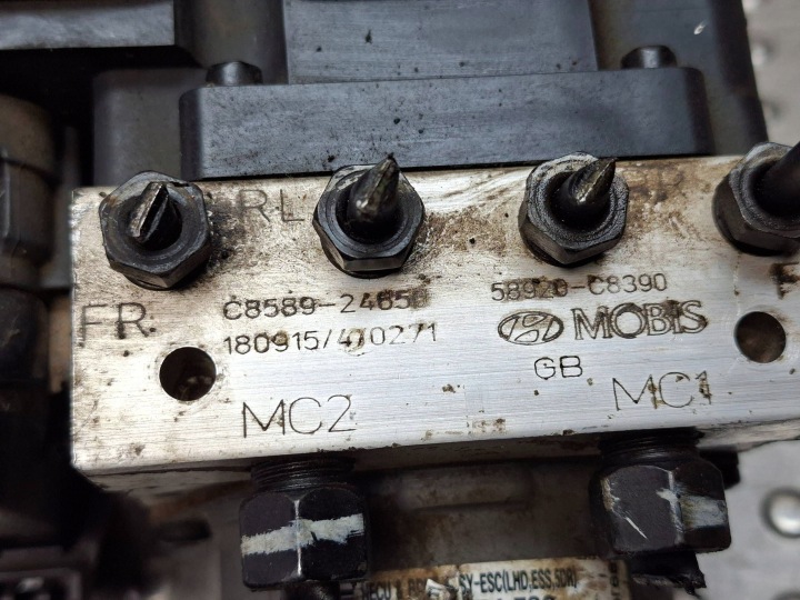 фото №7, Насос модуль управления abs hyundai i20 ii рестайлинг 18- 58900-c8390 61589-45200