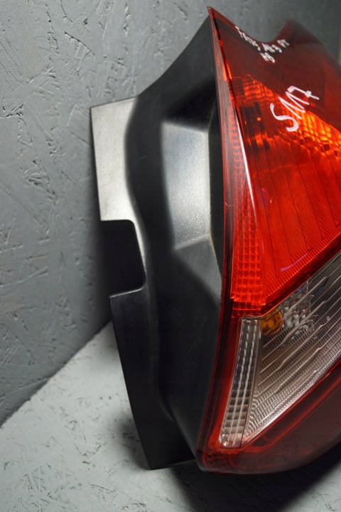 фото №7, Фара праве зад ford focus mk3 hb