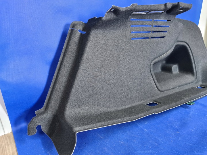 фото №8, Audi a4 b9 8w5 sedan оббивка боковина багажника права задня 8w5863880b