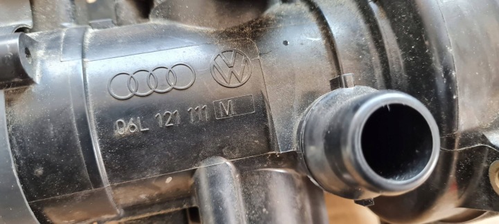 фото №7, A4 b9 8w рестайлінг водяна помпа  термостата корпус 2.0 tfsi 06l121111m a5 8w q5 q3