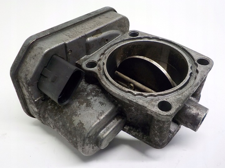 фото №1, Opel astra j iv дросельна заслінка 1.7 cdti a17dtr 8981052101