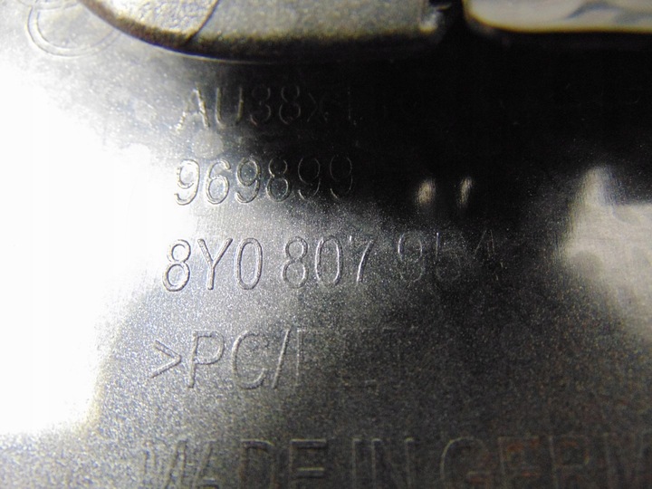 фото №11, Решітка w бампер права audi a3 8y 8y0807954