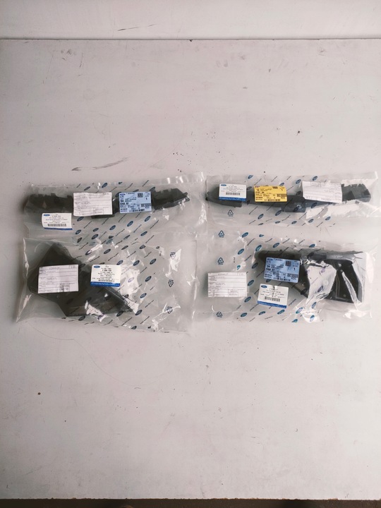 фото №1, Ford s-max mk2 em2b ковзун тримач бампера зад kpl