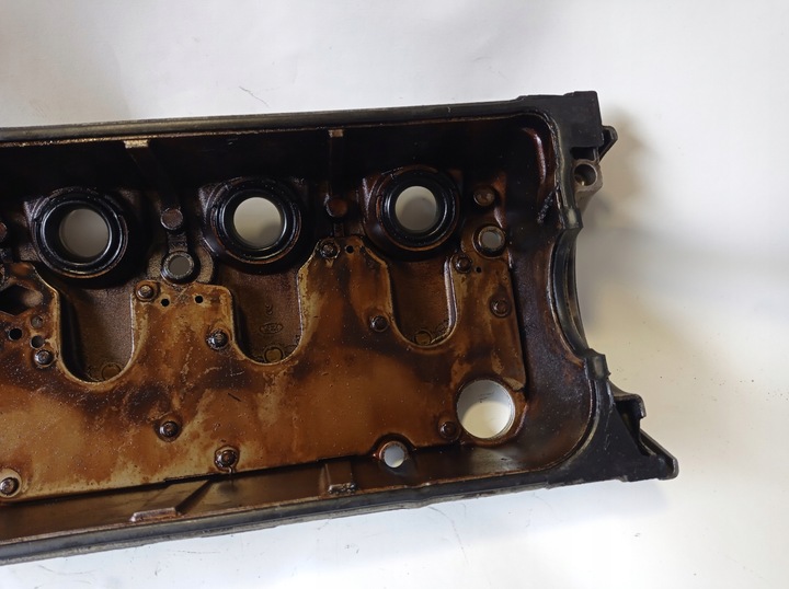 фото №8, Крышка клапанов honda civic vi 1.4 16v d14a3