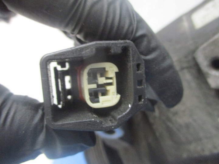 фото №7, Cadillac srx i 04-09r 3.6 v6 зчеплення компресор кондиціонера 447220-5372