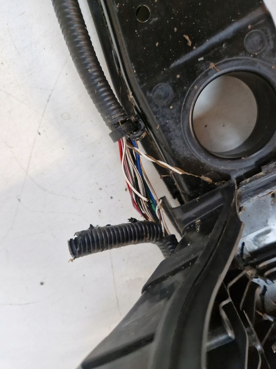 фото №8, Hyundai staria pas переднее перед усилитель 64101-cg000