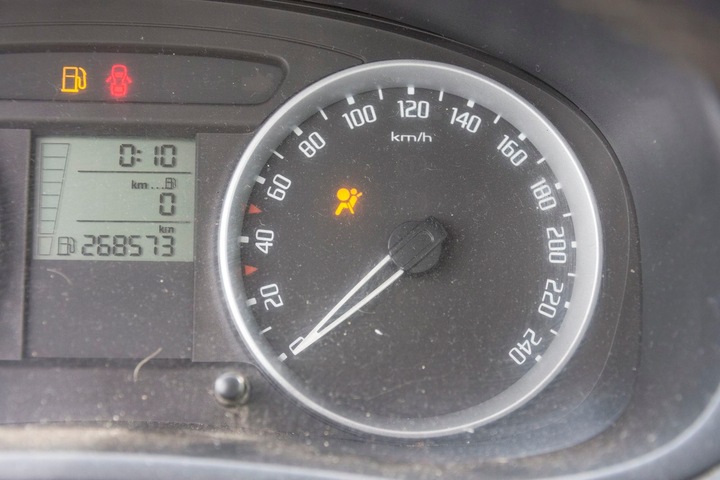 фото №8, Skoda fabia ii 1.4 tdi спидометр приборы 5j0920810c