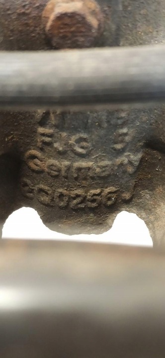 фото №9, Audi a1 82a поворотный кулак правый перед 2q0407256j