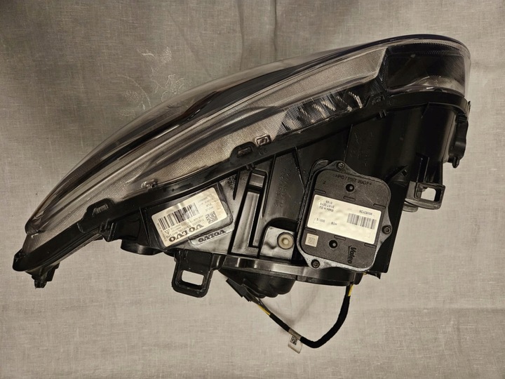 фото №6, Лампа передня ліва, volvo s60 ii 13-17, bi-xenon, 31420253 7-pin