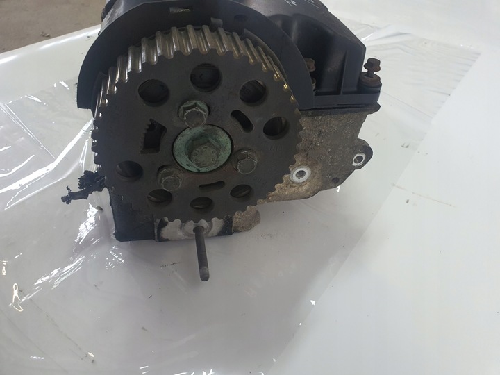 фото №9, Головка + кришка клапанів vw caddy iii 2005r 2.0 sdi bdj