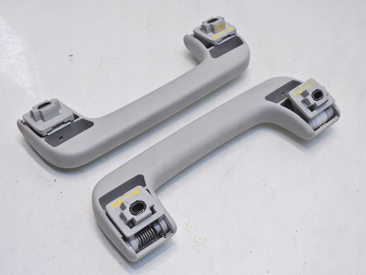 фото №8, Ручка тримач стеля перед audi a4 b7