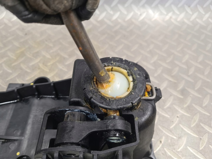 фото №12, Домкрат вибірник ручка 5 коробка передач chevrolet captiva 2006-2011