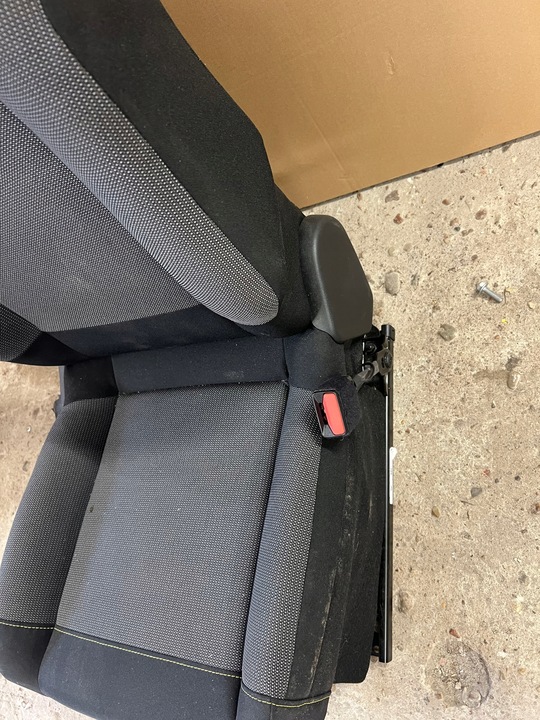 фото №6, Сидіння пасажира праві citroen c3 iii європа