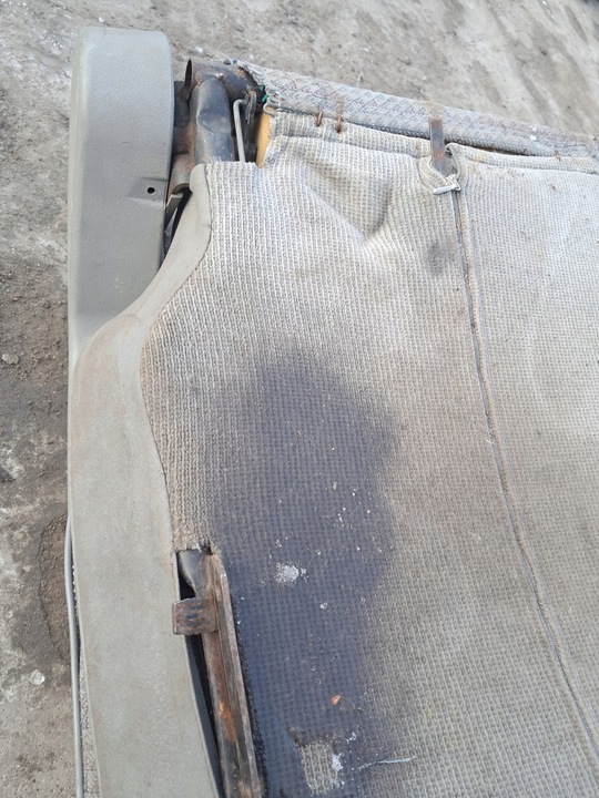 фото №5, Сиденье правые ii ряд fikoł koziołek t4 caravelle складной з защитными кожухами пластик