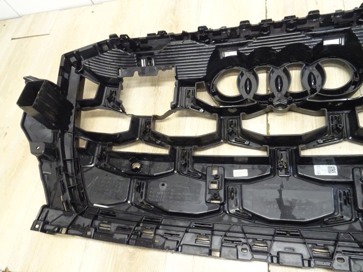 фото №10, Audi q7 рестайлинг s-line 4m0 решётка решётка 4m0853651bd llu
