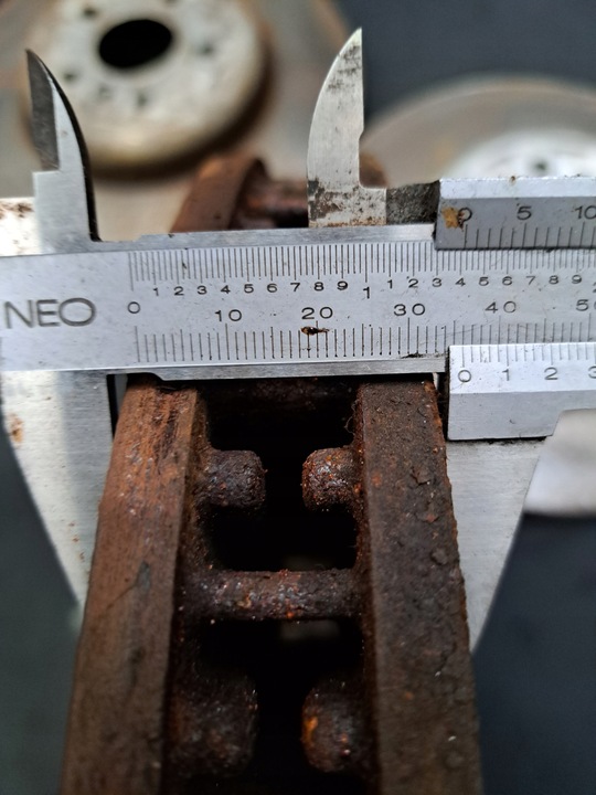 фото №15, Bmw зажимы диски перед зад 374mm g05 g06 g30 m-p комплект