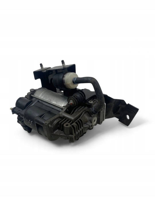 фото №13, Mercedes-benz gls x166 2018 компрессор подвешивание заднего пневматического