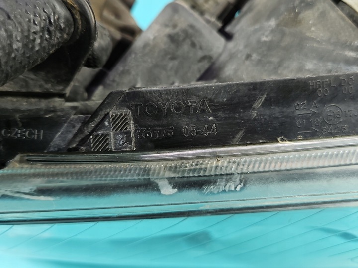 фото №10, Фара левый лампа перед ксенон toyota avensis ii t25 03-06 европа