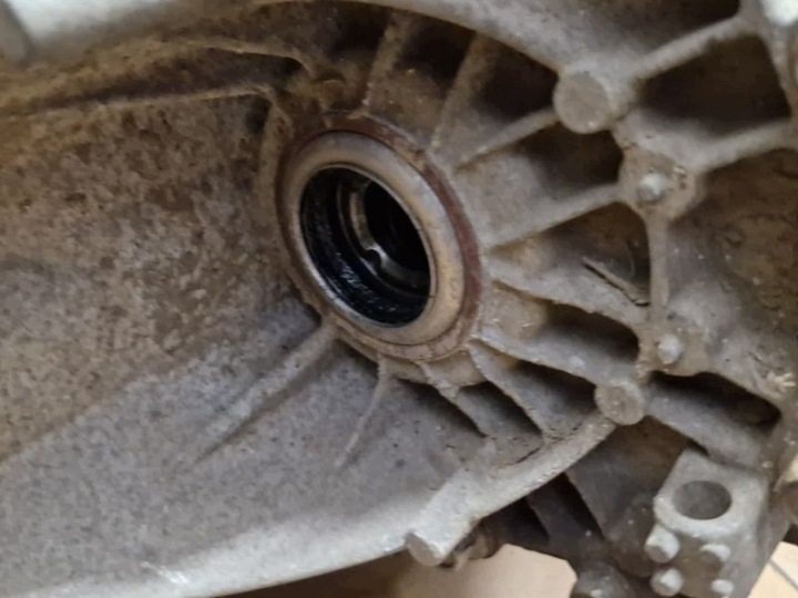 фото №6, Hyundai tucson iii 3 1.7 crdi кпп кпп / коробка передач механическая коробка передач 6b wgj6e