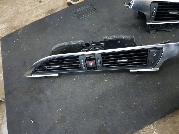 фото №1, Решётка воздуховод audi a6 c7 4g1820951