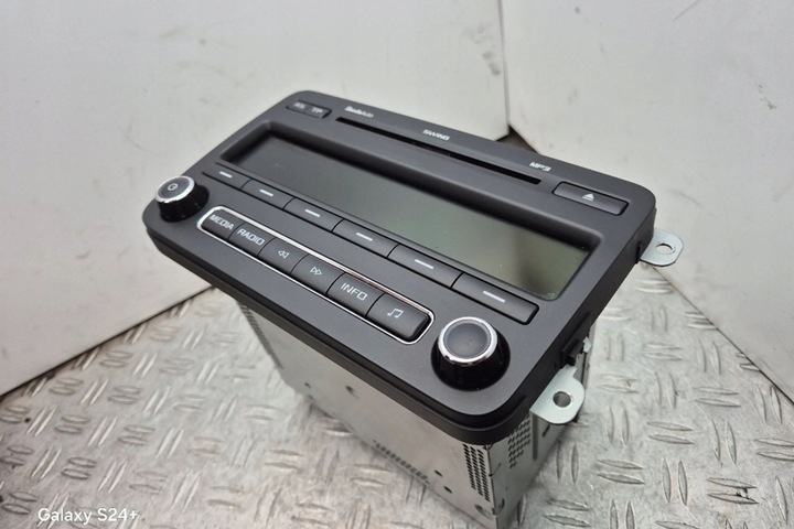 фото №8, Радіо з навігація skoda fabia ii combi 545 5j0035161d 1.2l дизель 2013