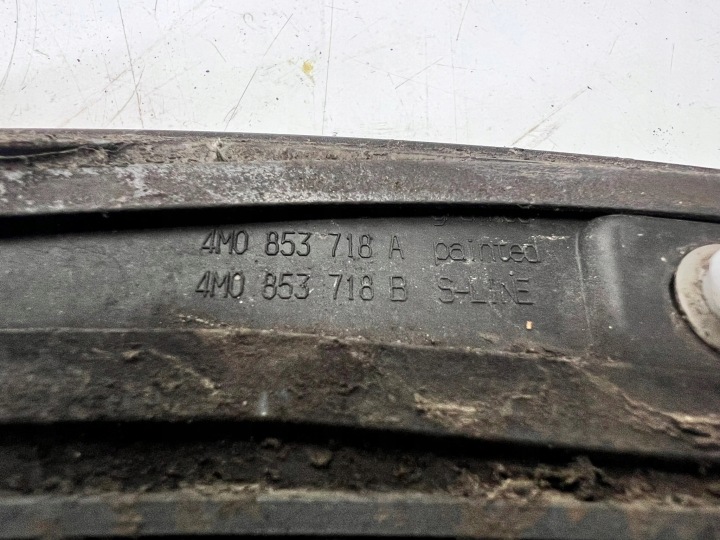 фото №10, Молдинг з крила накладка праве перед audi q7 4m lz7s sline 4m0853718b