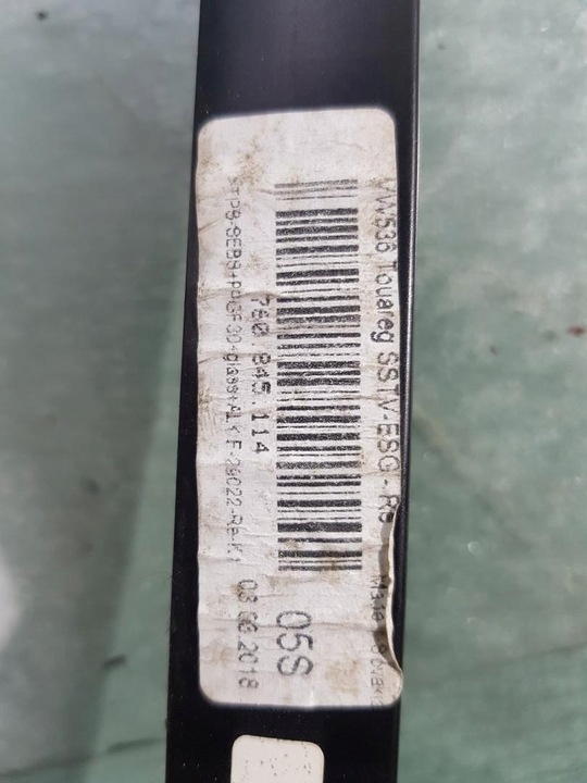 фото №4, Скло двері праві перед 18r touareg iii 760845114a