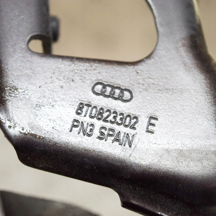 фото №6, Audi a5 8t 8f 2011 права сторона петлі кришки / капота двигуна