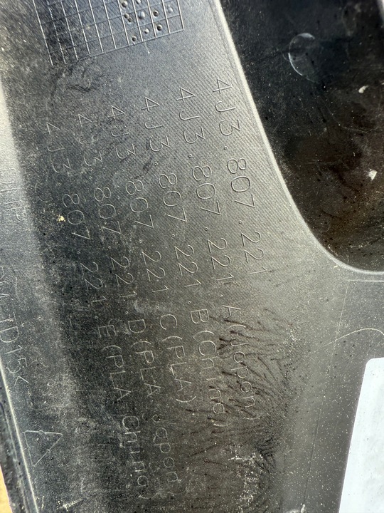 фото №7, Audi e-tron gt rs переднее бампер 4j3807221 биржа