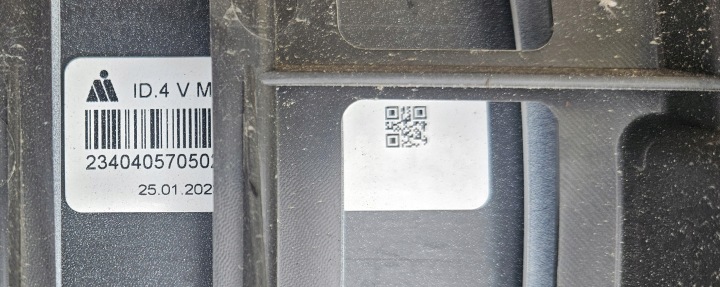 фото №12, Бампер перед pdc vw id5 + накладка решётка 11e853677 s9r