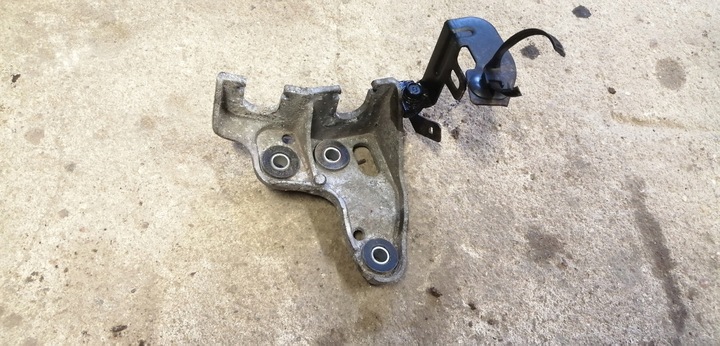 фото №1, Hyundai i30 ii 1.4 gdi крепление трос